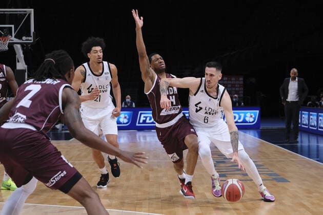 April 24, 2021, Levallois, Hauts de Seine, France: PAUL LACOMBE (FRA) point guard of ASVEL LDLC in action during the French Cup of Basketball between Dijon and Lyon-Villeurbanne ASVEL LDLC (Tony Parker Team) at AccorHotels Arena Stadium - Paris France..Lyon-Villeurbanne won the French Cup 77:61 Levallois France - ZUMAp119 20210424_zaf_p119_037 Copyright: xPierrexSteveninx