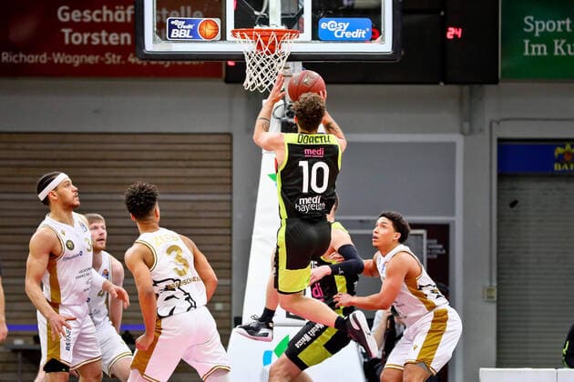 10 Bastian Doreth medi medi Bayreuth , season 2020 21 , main round matchday 30 24 04 2021 Basketball Loewen Braunschweig Copyright: xEibner-Pressefotox Ochsx EP_tos