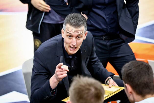 hc PETE STROBL Loewen medi Bayreuth , season 2020 21 , main round matchday 30 24 04 2021 Basketball Loewen Braunschweig Copyright: xEibner-Pressefotox Ochsx EP_tos