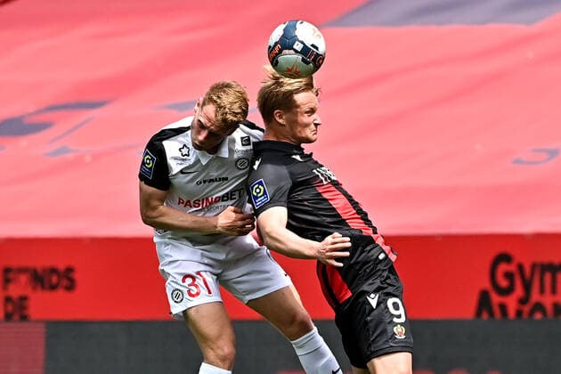 09 KASPER DOLBERG (NICE) - 31 NICOLAS COZZA (MHSC) FOOTBALL : Nice vs Montpellier - Ligue 1 Uber Eats - 25 04 2021 FEP Panoramic 