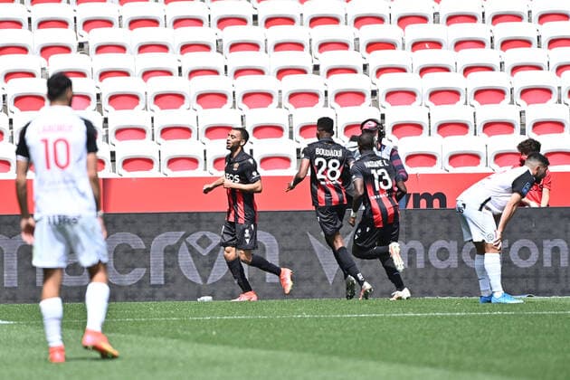 JOIE - FAIR PLAY - 10 ALEXIS CLAUDE MAURICE (NICE) FOOTBALL : Nice vs Montpellier - Ligue 1 Uber Eats - 25 04 2021 FEP Panoramic 