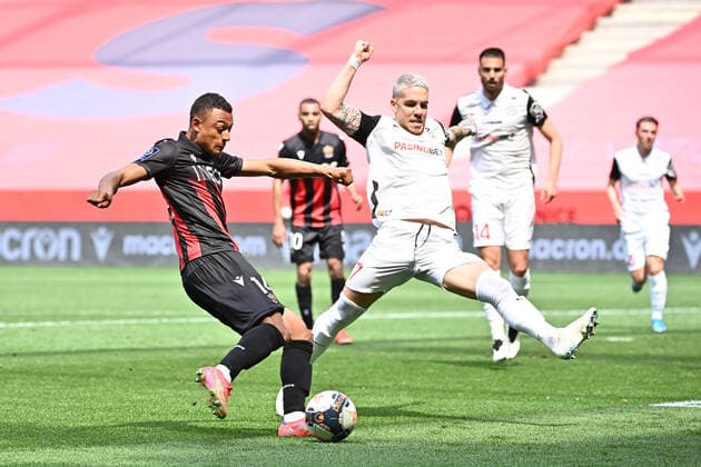 14 DAN NDOYE (NICE) - 26 MIHAILO RISTIC (MHSC) FOOTBALL : Nice vs Montpellier - Ligue 1 Uber Eats - 25 04 2021 FEP Panoramic 