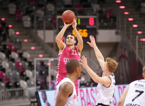 Anthony DiLeo Telekom Baskets Bonn vs NINERS Chemnitz easyCredit BBL 1 Bundesliga , Season 2020 2021 , Matchday 30