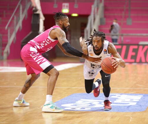 Alex Hamilton Telekom Baskets Bonn vs Marcus Thornton NINERS Chemnitz easyCredit BBL 1 Bundesliga , Season 2020 2021 , Matchday 30