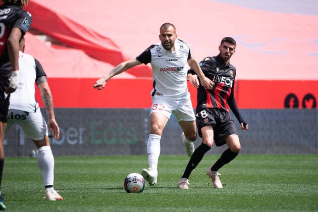 Petar Skuletic (Montpellier) - Pierre Lees Melou (OGC Nice) FOOTBALL : OGC Nice vs Montpellier - Ligue 1 Uber Eats - Nice - 25 04 2021 NorbertScanella PanoramiC 