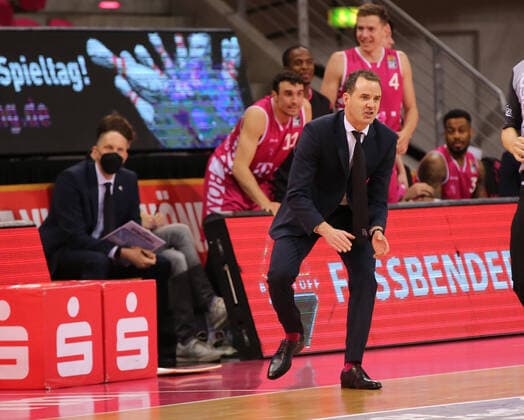 Bonn, Germany, 25 04 2021, Telekom Dome, Basketball, BBL, Telekom Baskets Bonn vs Niners Chemnitz Headcoach William Voigt Bonn