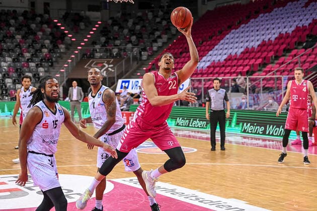 easyCredit BBL, Telekom Baskets Bonn vs NINERS Chemnitz, 25 04 2021 Gabriel de Oliveira Telekom Baskets Bonn 22 , easyCredit BBL, Telekom Baskets Bonn vs NINERS Chemnitz on 25 04 2021 at Telekom Dome Bonn, Bonn Nordrhein Westfalen Copyright: xBEAUTIFULxSPORTS Mueller-Laschetx