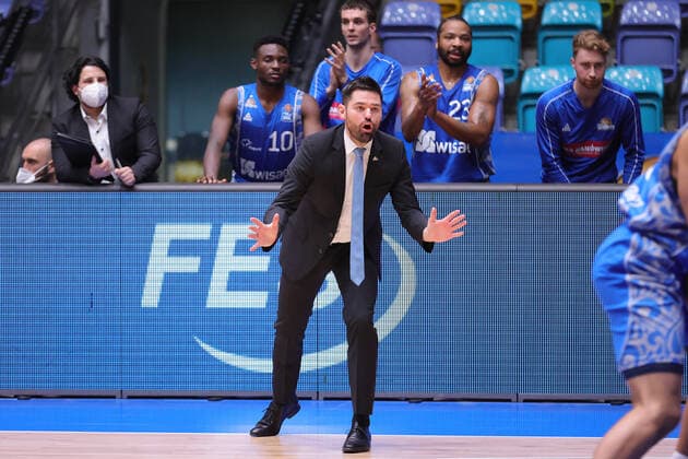 Fraport Skyliners Mitteldeutscher BC, easyCredit BBL coach Sebastian Gleim Fraport Skyliners Basketball match of the easyCredit BBL between Fraport Skyliners and Mitteldeutscher BC on 25 April 2021 at Fraport Arena in Frankfurt am Main , Frankfurt am Main Hesse Germany Fraport Arena