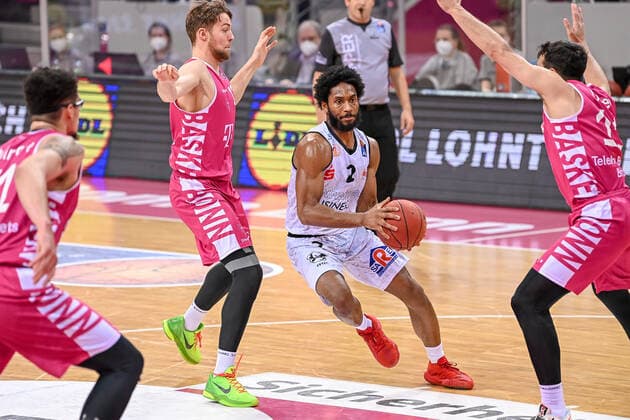 easyCredit BBL, Telekom Baskets Bonn vs NINERS Chemnitz, 25 04 2021 Terrell Harris NINERS Chemnitz 2 , easyCredit BBL, Telekom Baskets Bonn vs NINERS Chemnitz on 25 04 2021 at Telekom Dome Bonn, Bonn Nordrhein Westfalen Copyright: xBEAUTIFULxSPORTS Mueller-Laschetx