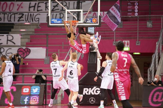 Jalen Hudson Telekom Baskets Bonn vs NINERS Chemnitz easyCredit BBL 1 Bundesliga , Season 2020 2021 , Matchday 30
