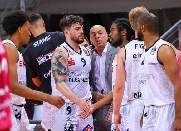 Pastore Rodrigo, Coach Chemnitz, Telekom Baskets Bonn vs Niners Chemnitz, Basketball, 1 Easy Credit Bundesliga, 30 Spieltag, 25 04 2021, Telekom Baskets Bonn vs Niners Chemnitz, Basketball, 1 Easy Credit Bundesliga, 30 Spieltag, 25 04 2021, Photo EIBNER Joerg Niebergall Bonn Copyright: xJoergxNiebergall Eibner-Pressefox EP_JNL