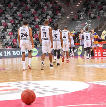 Not quite satisfied, Chemnitz with George King Chemnitz 24 loses clearly in Bonn, Telekom Baskets Bonn vs Niners Chemnitz, Basketball, 1 Easy Credit Bundesliga, 30 Spieltag, 25 04 2021, Telekom Baskets Bonn vs Niners Chemnitz, Basketball, 1 Easy Credit Bundesliga, 30 Spieltag, 25 04 2021, Photo EIBNER Joerg Niebergall Bonn Copyright: xJoergxNiebergall Eibner-Pressefox EP_JNL