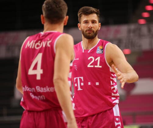 Bonn, Germany, 25 04 2021, Telekom Dome, Basketball, BBL, Telekom Baskets Bonn vs Niners Chemnitz Leon Kratzer Bonn