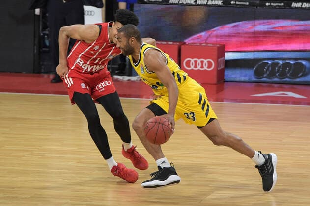 Duel with left Jason George FC Bayern Basketball 1 and Jayson Granger Alba Berlin 33 ,FC Bayern Basketball Alba Berlin, Basketball, Basketball Bundesliga, 25 04 2021 Muenchen Bayern Germany Copyright: xkolbert-press BurghardxSchreyerx