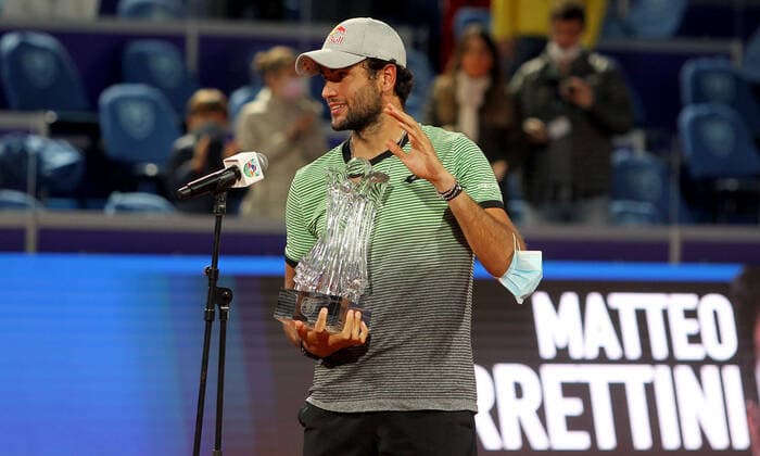 25.04.2021 Belgrade(Serbia) ATP, Tennis Herren Serbia Open men s tennis singles final Matteo Berrettini Italy winner trophy :