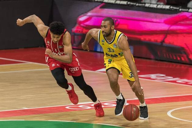 Basketball, BBL, 20210425, FC Bayern München Alba Berlin In the picture Jason GEORGE FC Bayern München, 1 and Jayson GRANGER Alba Berlin, 33 Munich Audi Dome Bayern Germany Copyright: Passion2Press MarkusxFischerx