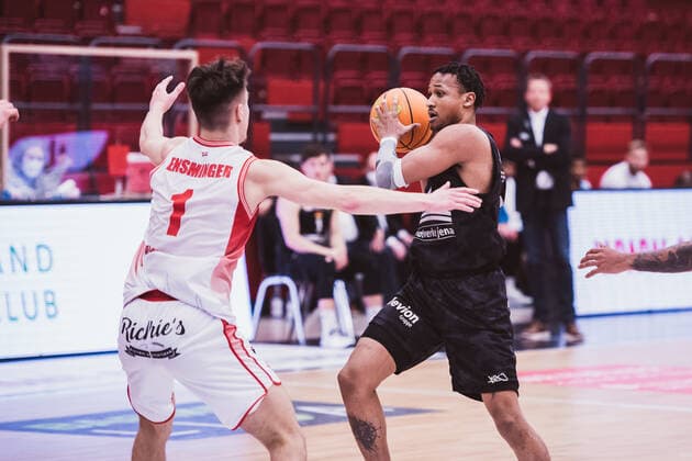 ProA Playoffs Artland Dragons vs Science City Jena, 26 04 2021 Zachary Christopher Ensminger Artland Dragons, 1 , Demarcus Dejuan Holland Science City Jena, 0 ProA Playoffs Artland Dragons vs Science City Jena on 26 04 2021 in Quakenbrueck Artland Arena , Germany, Copyright: xBEAUTIFULxSPORTS Neddermannx