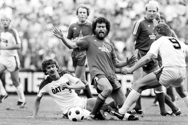 BREITNER Paul Team FC Bayern Muenchen with HANNES Wilfried and NICKL Harald Football Bundesliga Season 1980 1981 Game Borussia Moenchengladbach FC Bayern Muenchen FC Bayern Muenchen is German Champion on 06 06 1981 in Moenchengladbach
