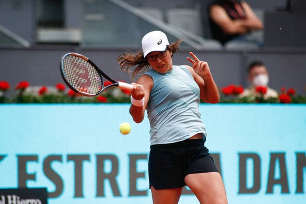 April 27, 2021, MADRID, MADRID, SPAIN: Ane Mintegi del Olmo of Spain in action during his Women s Singles match against Kristina Mladenovic of France on Qualify day one of the WTA, Tennis Damen 1000 - Mutua Madrid Open 2021 at La Caja Magica on April 27, 2021 in Madrid, Spain MADRID SPAIN - ZUMAa181 20210427_zaa_a181_086 Copyright: xOscarxJ.xBarrosox