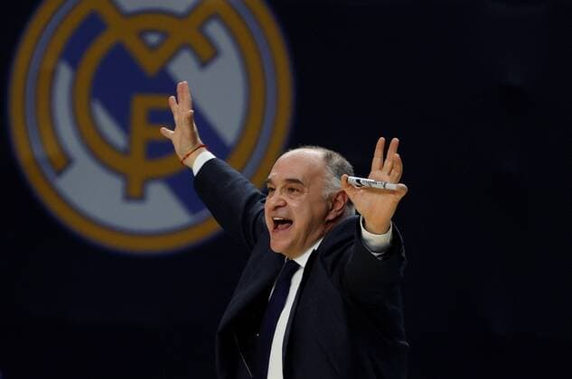 Real Madrid s head coach Pablo Laso reacts during a Euroleague quarter final playoff match between Real Madrid and Anadolou EFES at Wizink Center in Madrid, Spain, 27 April 2021. Real Madrid - Anadolou EFES !ACHTUNG: NUR REDAKTIONELLE NUTZUNG!  Copyright: xMariscalx GRAF3399 20210427-637551484303157266