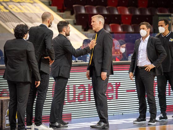 Sebastian Gleim Fraport Skyliners, Headcoach , John Patrick MHP Riesen Ludwigsburg, Head Coach , MHP Riesen Ludwigsburg vs FRAPORT SKYLINERS, Basketball, Bundesliga, easycredit BBL, 27 04 2021, MHP Riesen Ludwigsburg vs FRAPORT SKYLINERS, Basketball, Bundesliga, easycredit BBL, 27 04 2021 Ludwigsburg Copyright: xEibner-Pressefoto SaschaxWaltherx EP_swa