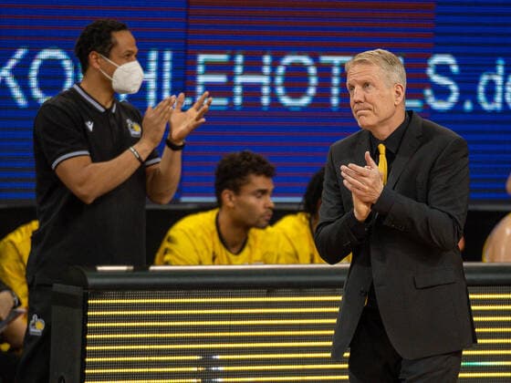 John Patrick MHP Riesen Ludwigsburg, Head Coach , MHP Riesen Ludwigsburg vs FRAPORT SKYLINERS, Basketball, Bundesliga, easycredit BBL, 27 04 2021, MHP Riesen Ludwigsburg vs FRAPORT SKYLINERS, Basketball, Bundesliga, easycredit BBL, 27 04 2021 Ludwigsburg Copyright: xEibner-Pressefoto SaschaxWaltherx EP_swa