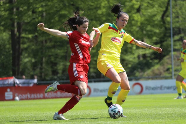 1 FC Köln Women FC Bayern Munich Women II Football 2 Bundesliga Women Season 2020 2021 Cologne Germany 28 04 2021 Right Francesca Calo 1 FC Köln Left Leonie Weber Munich