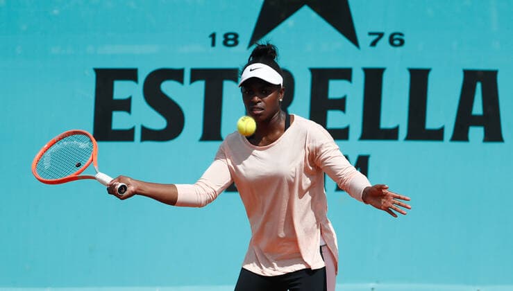 April 28, 2021, MADRID, MADRID, SPAIN: Sloane Stephens of United States in action during her practice for the WTA, Tennis Damen 1000 - Mutua Madrid Open 2021 at La Caja Magica on April 28, 2021 in Madrid, Spain. MADRID SPAIN - ZUMAa181 20210428_zaa_a181_010 Copyright: xOscarxJ.xBarrosox