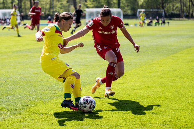 2 Women Football Bundesliga, 1 FC Koeln FC Bayern Muenchen II 28 04 2021 Alicia Sophie Gudorf 12, 1 FC Koeln , Julia Pollak 24, FC Bayern Muenchen II 2 Women Football Bundesliga, 1 FC Koeln FC Bayern Muenchen II, Koeln, Geissbockheim DFL REGULATIONS PROHIBIT ANY USE OF PHOTOGRAPHS AS IMAGE SEQUENCES AND OR QUASI VIDEO Copyright: xBEAUTIFULxSPORTS Wunderlx