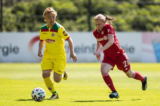 2 Women Football Bundesliga, 1 FC Koeln FC Bayern Muenchen II 28 04 2021 Yuka Hirano 17, 1 FC Koeln , Laura Donhauser 2, FC Bayern Muenchen II 2 Women Football Bundesliga, 1 FC Koeln FC Bayern Muenchen II, Koeln, Geissbockheim DFL REGULATIONS PROHIBIT ANY USE OF PHOTOGRAPHS AS IMAGE SEQUENCES AND OR QUASI VIDEO Copyright: xBEAUTIFULxSPORTS Wunderlx