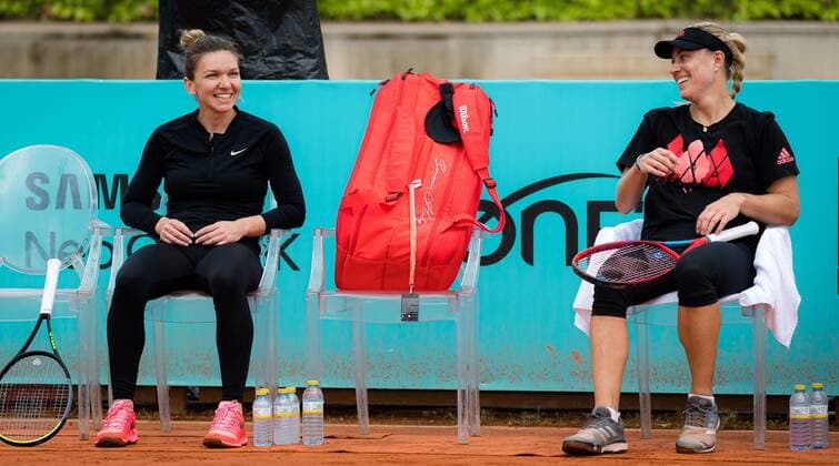 Mandatory Credit: Photo by Rob Prange Shutterstock (11876850bj) Simona Halep of Romania & Angelique Kerber of Germany during practice ahead of the 2021 Mutua Madrid Open WTA, Tennis Damen 1000 tournament Mutua Madrid Open Qualifying, Tennis, La Caja Magica, Madrid, Spain - 28 Apr 2021 Mutua Madrid Open Qualifying, Tennis, La Caja Magica, Madrid, Spain - 28 Apr 2021  Copyright: xRobxPrange Shutterstockx 11876850bj