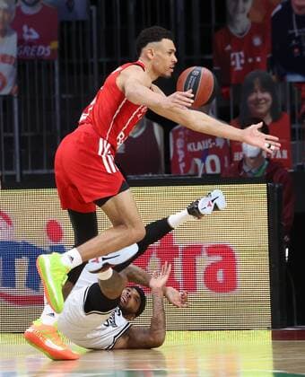 Bayerns 2 Wade BALDWIN IV vs Milans 23 DELANEY basketball, FC Bayern Milan, Euroleague, quarterfinals, 2020 2021 season, on 28 4 2021 in Munich, A U D I D O M E, Germany source copyright credit Oryk HAIST xx