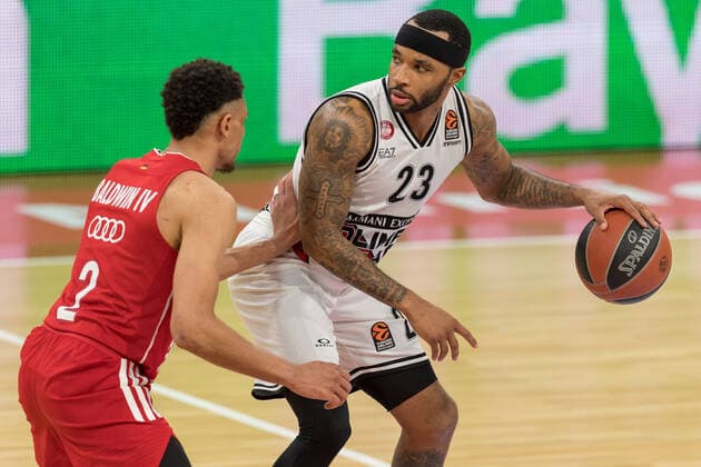 Basketball, Euroleague, day0 04 2021, FC Bayern Munich Armani Olimpia Milan Pictured Wade BALDWIN FC Bayern Munich, 2 and Malcolm DELANEY Armani Olimpia Milan, 23 Munich Audi Dome Bayern Germany. Copyright: Passion2Press.dex xMarkusxFischerx