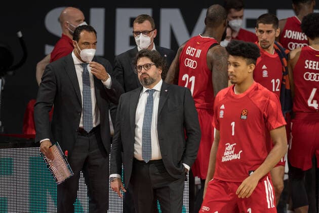 Basketball, Euroleague, day0 04 2021, FC Bayern Munich Armani Olimpia Milan In the picture Head Coach of FC Bayern Munich Andrea TRINCHIERI blows cheeks on Munich Audi Dome Bayern Germany Copyright: Passion2Press.dex xMarkusxFischerx
