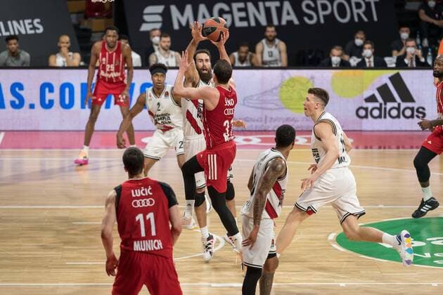 Basketball, Euroleague, day0 04 2021, FC Bayern Munich Armani Olimpia Milan Pictured Luigi DATOME Armani Olimpia Milan, 70 defended and Zan Mark SISKO FC Bayern Munich, 31 jump shot Munich Audi Dome Bayern Germany. Copyright: Passion2Press.dex xMarkusxFischerx