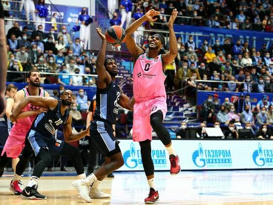 The Russian Federation. St. Petersburg. Euroleague Playoffs. BC Zenit vs BC Barcelona. Player Brandon Davis AlexanderxKulebyakin