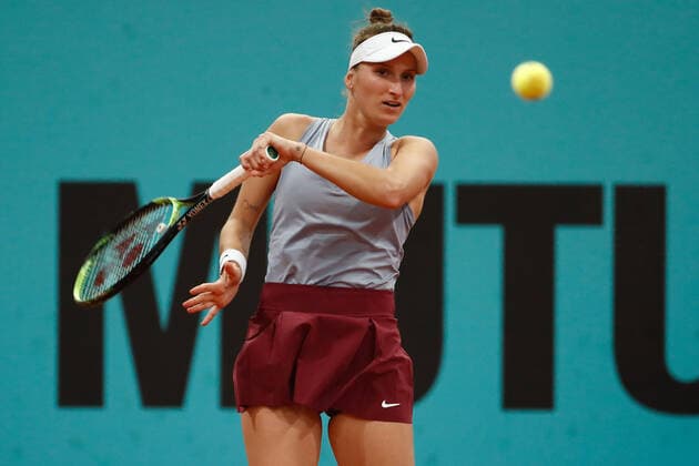 April 29, 2021, MADRID, MADRID, SPAIN: Marketa Vondrousova of Czech Republic in action during her Women s Singles match against Angelique Kerber of Germany during the WTA, Tennis Damen 1000 - Mutua Madrid Open 2021 at La Caja Magica on April 29, 2021 in Madrid, Spain. MADRID SPAIN - ZUMAa181 20210429_zaa_a181_055 Copyright: xOscarxJ.xBarrosox