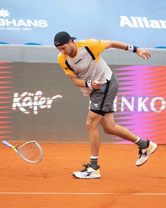 Jan Lennard Struff GER reacts angry and crushes his opponent, anger, disappointed, disappointment, emotion Tennis BMW Open 2021 ATP MTTC Iphitos Munich Germany 29 April 2021 Copyright: xJuergenxHasenkopfx