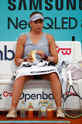 April 29, 2021, MADRID, MADRID, SPAIN: Paula Badosa of Spain looks on during her Women s Singles match against Barbora Krejcikova of Czech Republic during the WTA, Tennis Damen 1000 - Mutua Madrid Open 2021 at La Caja Magica on April 29, 2021 in Madrid, Spain. MADRID SPAIN - ZUMAa181 20210429_zaa_a181_145 Copyright: xOscarxJ.xBarrosox