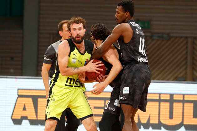 31 Matchday of the easyCredit BBL Basketball Bundesliga on 29 April 2021at the Oberfrankenhalle in Bayreuth Bavaria Germany Season 2020 2021 Medi Bayreuth vs Basketball Hamburg Towers Bastian Doreth Medi Bayreuth 10 left Maximilian DiLeo Hamburg Towers 3 right