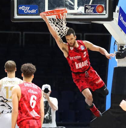 Löwen Braunschweig vs Würzburg, BBL Braunschweig, 29 04 2021, BASKETBALL easyCredit BBL Basketball Bundesliga, Löwen Braunschweig vs s Oliver Würzburg, 2020 season 21 Brekkott Chapman s Oliver Würzburg Braunschweig.