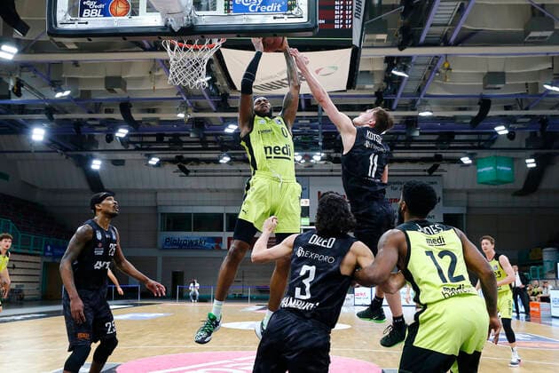 31 Matchday of the easyCredit BBL Basketball Bundesliga on 29 April 2021in the Oberfrankenhalle in Bayreuth Bavaria Germany Season 2020 2021 Medi Bayreuth vs Basketball Hamburg Towers Dererk Pardon Medi Bayreuth 0 left Maik Kotsar Hamburg Towers 11 right