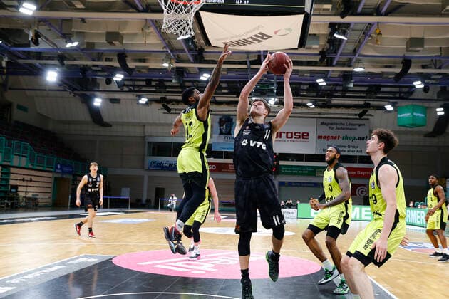 31 Matchday of the easyCredit BBL Basketball Bundesliga on 29 April 2021at the Oberfrankenhalle in Bayreuth Bavaria Germany Season 2020 2021 Medi Bayreuth vs Basketball Hamburg Towers Lazeric Jones Medi Bayreuth 12 left Maik Kotsar Hamburg Towers 11 right