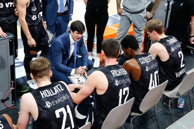 31 Matchday of the easyCredit BBL Basketball Bundesliga on 29 April 2021at the Oberfrankenhalle in Bayreuth Bavaria Germany season 2020 2021 Medi Bayreuth vs Basketball Hamburg Towers Pedro Calles Hamburg Towers coach