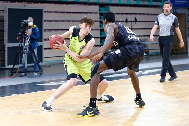 31 Matchday of the easyCredit BBL Basketball Bundesliga on 29 April 2021at the Oberfrankenhalle in Bayreuth Bavaria Germany season 2020 2021 Medi Bayreuth vs Basketball Hamburg Towers Kay Bruhnke Medi Bayreuth 9 left Zac Cuthbertson Hamburg Towers 40 right