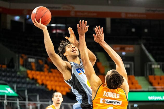 JEREMY JONES Hakro Merlins Crailsheim 24 GER, Ratiopharm Ulm vs Hakro Merlins Crailsheim, easycredit 1 Bundesliga Basketball, 31 Matchday, Season 2020 21, 29 04 2021 Ratiopharm Ulm vs Hakro Merlins Crailsheim, 1 Basketball Bundesliga New Ulm. Copyright: xEibner-Pressefoto RogerxBuerkex EP_EER