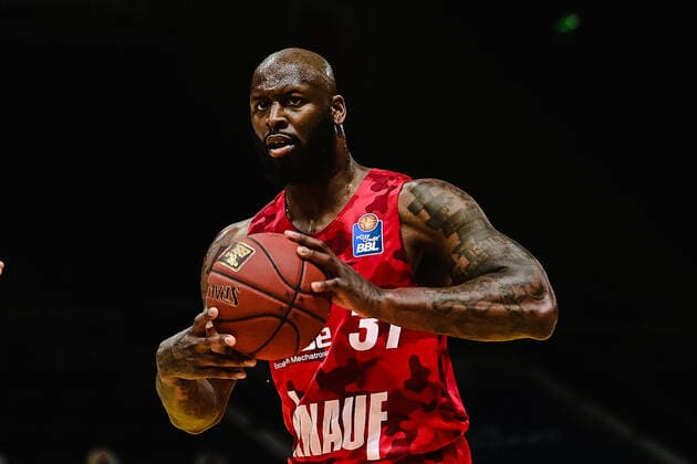 Basketball Men easyCredit BBL 31 Matchday Basketball Löwen Braunschweig s Oliver Würzburg on 28 04 2021 at the Volkswagen Halle in Braunschweig Murphy Holloway s Oliver Wuerzburg xMNx