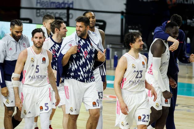 April 29, 2021, MADRID, MADRID, SPAIN: Players of Real Madrid celebrate after the 2020 2021 Turkish Airlines Euroleague Play Off Game 4 between Real Madrid and Anadolu Efes Istanbul at WiZink Center on April 29, 2021 in Madrid, Spain. MADRID SPAIN - ZUMAa181 20210429_zaa_a181_319 Copyright: xIrinaxR.xHipolitox