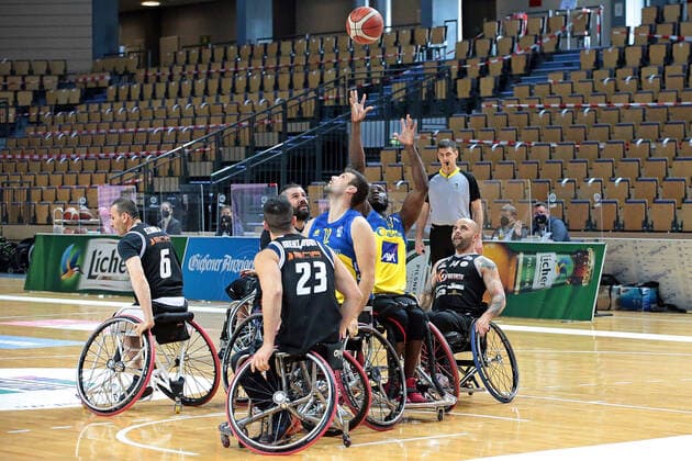30 04 2021, xovx, Wheelchair Basketball Champions Cup 2021, CD Ilunion Madrid GSD Porto Torres v l Giovanni Simula GSD Porto Torres , Soufyane Mehiaoui GSD Porto Torres , Cristian Gomez GSD Porto Torres , Bill Latham CD Ilunion Madrid , Amadu Diallo CD Ilunion Madrid , Luca Puggioni GSD Porto Torres Wetzlar Rittal Arena Hessen Germany EN
