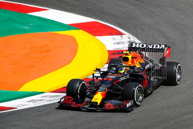 11 PEREZ Sergio (mex), Red Bull Racing Honda RB16B, action during the Formula 1 Heineken Grande PrŽmio de Portugal 2021 from April 30 to May 2, 2021 on the Algarve International Circuit, in Portimao, Portugal FORMULE 1 : Grand Prix du Portugal - Essais - Portimao - 30 04 2021 DPPI Panoramic  _B2_8298